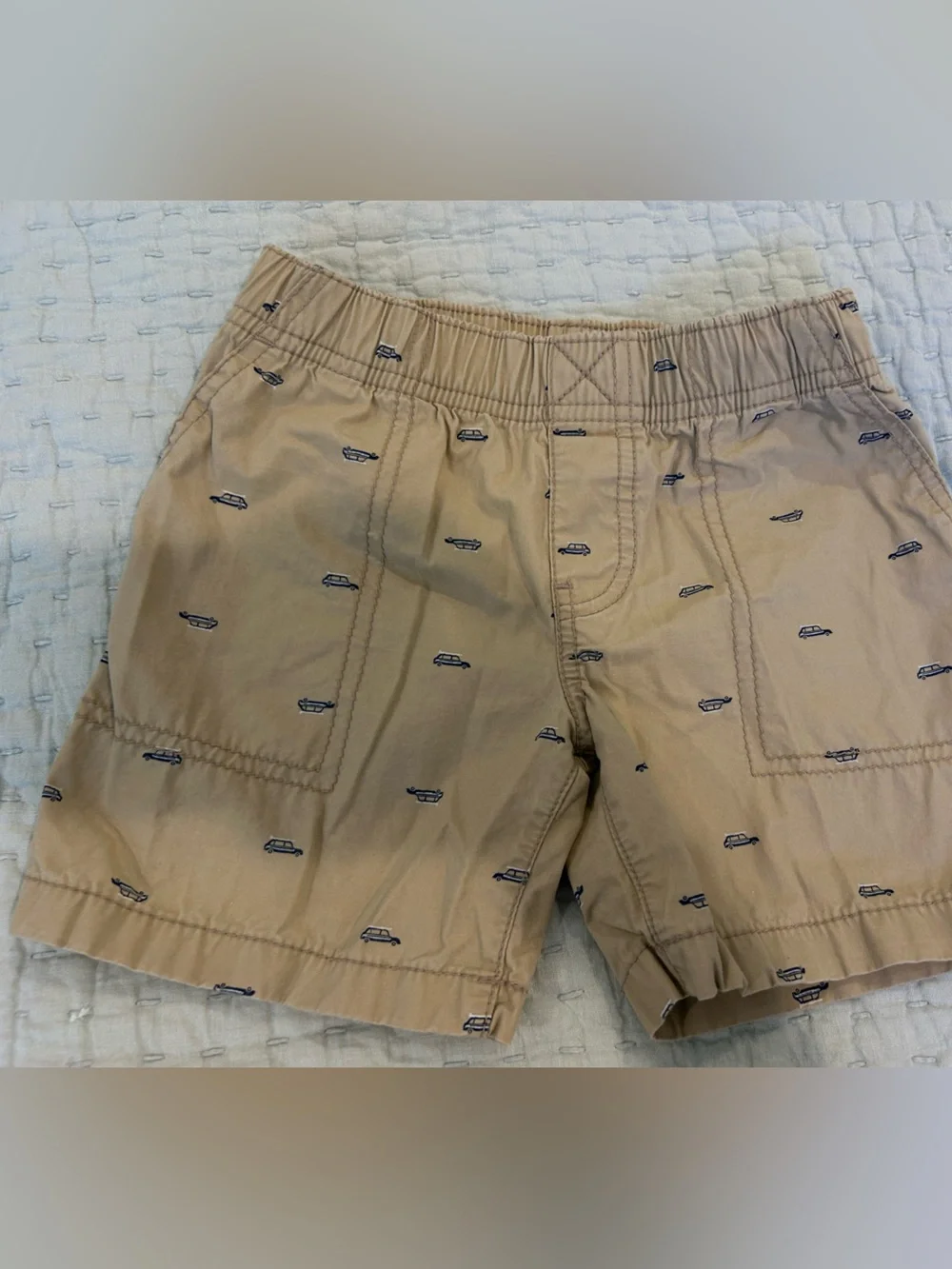 Carter’s boys shorts. Size 3T.
